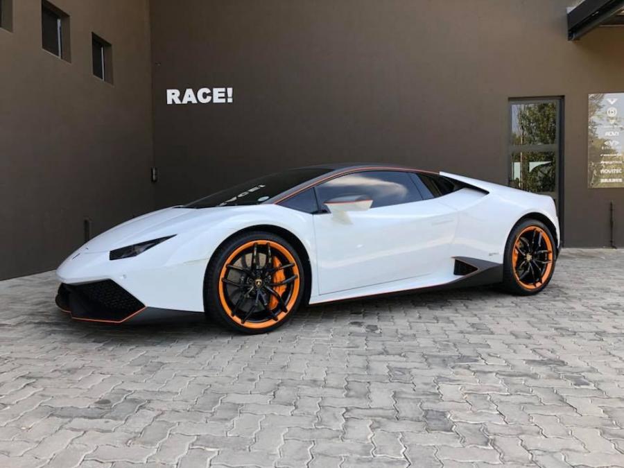  Lamborghini Huracan LP610-4 by RACE! 2018 года  (фото 8 из 8)